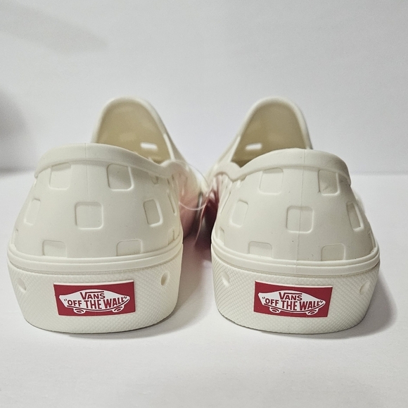 NWT Vans Slip-On Mule TRK Marshmallow White Sneakers Water Shoe Sandals - Picture 5 of 6